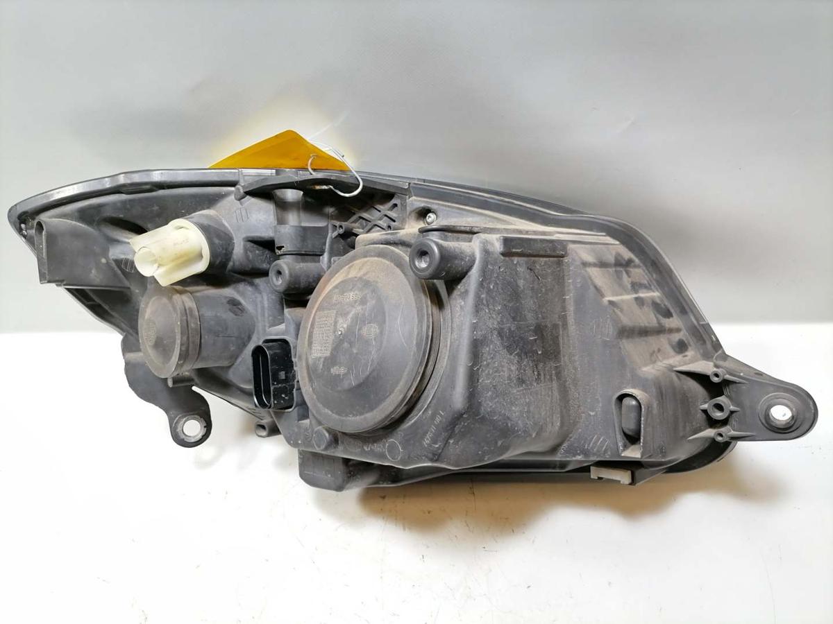 Skoda Roomster original Scheinwerfer vorn links Halogen H4 Bj.2008